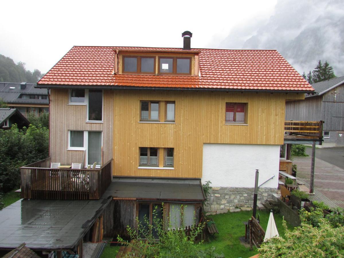 Haus Mittagspitze Hotel Mellau Exterior photo